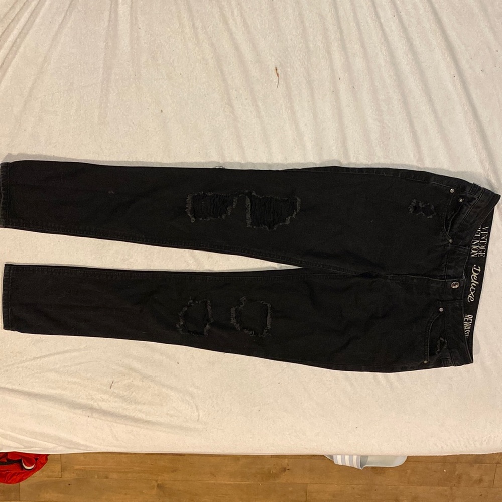 Black distressed jeans